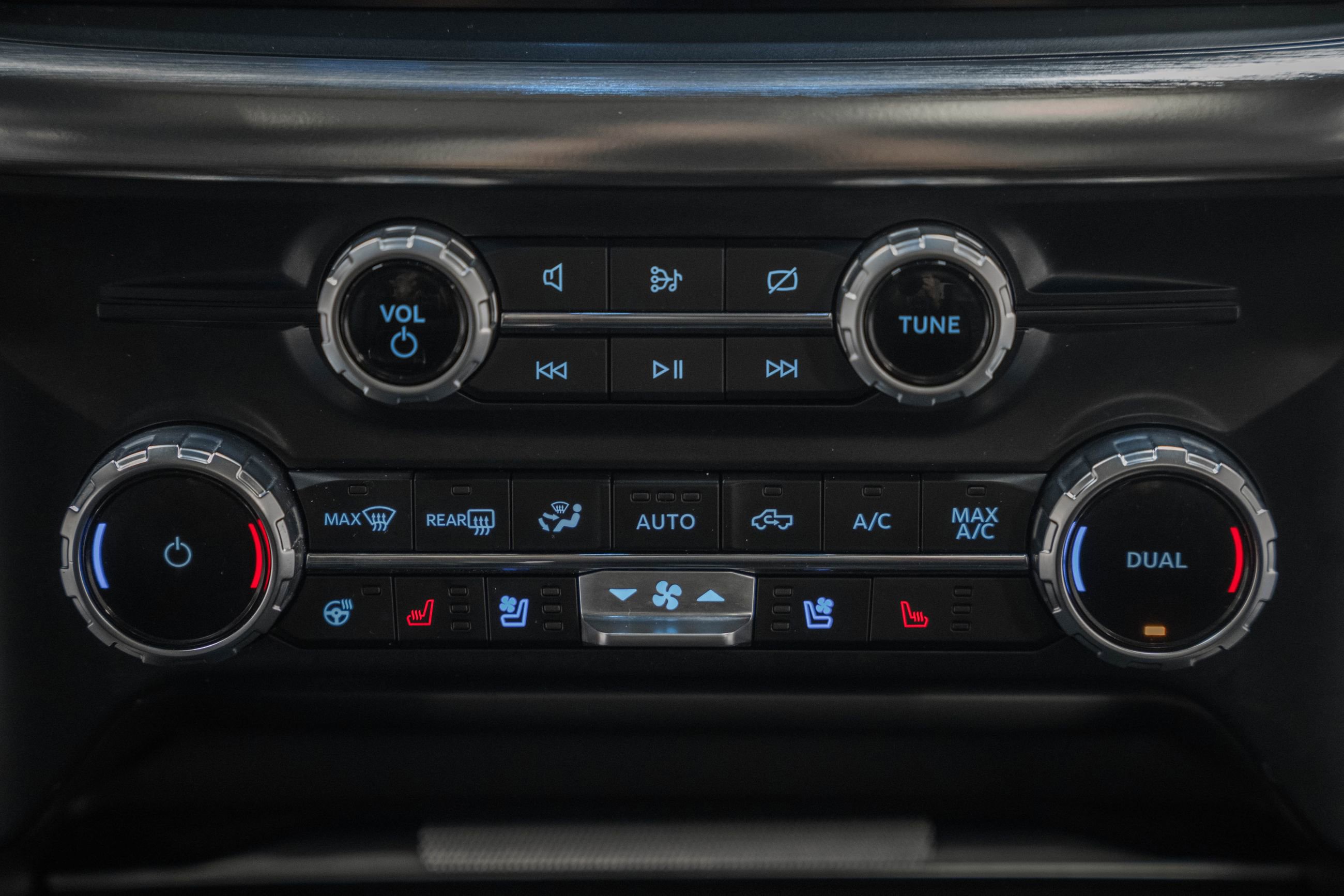 Certified 2023 Ford F150 Lariat w/ Equipment Group 502A High image 31