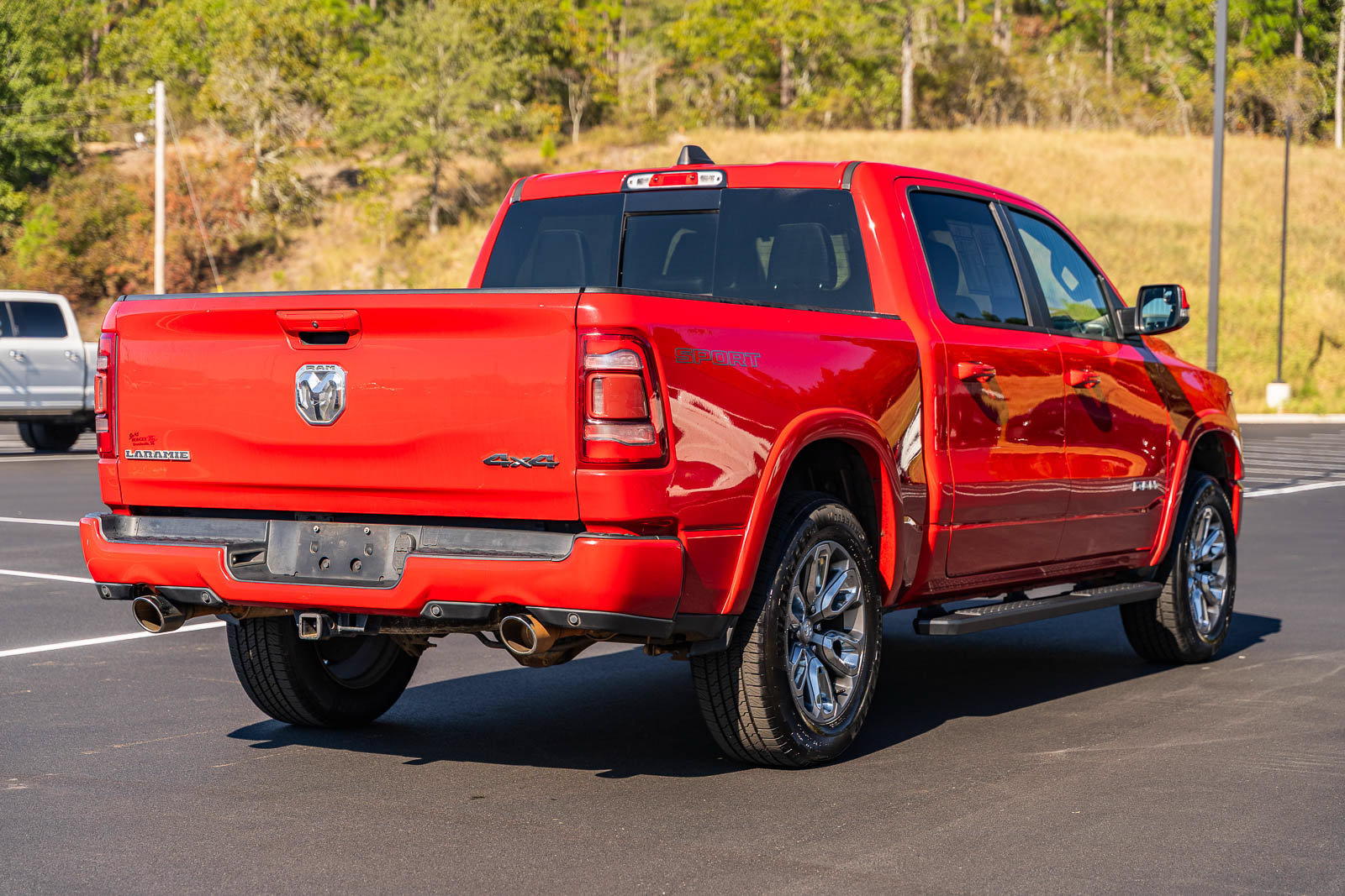Used 2020 RAM 1500 Laramie w/ Sport Appearance Package AWD/4WD image 7
