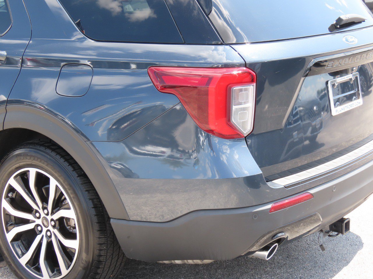 Certified 2022 Ford Explorer ST-Line RWD image 16