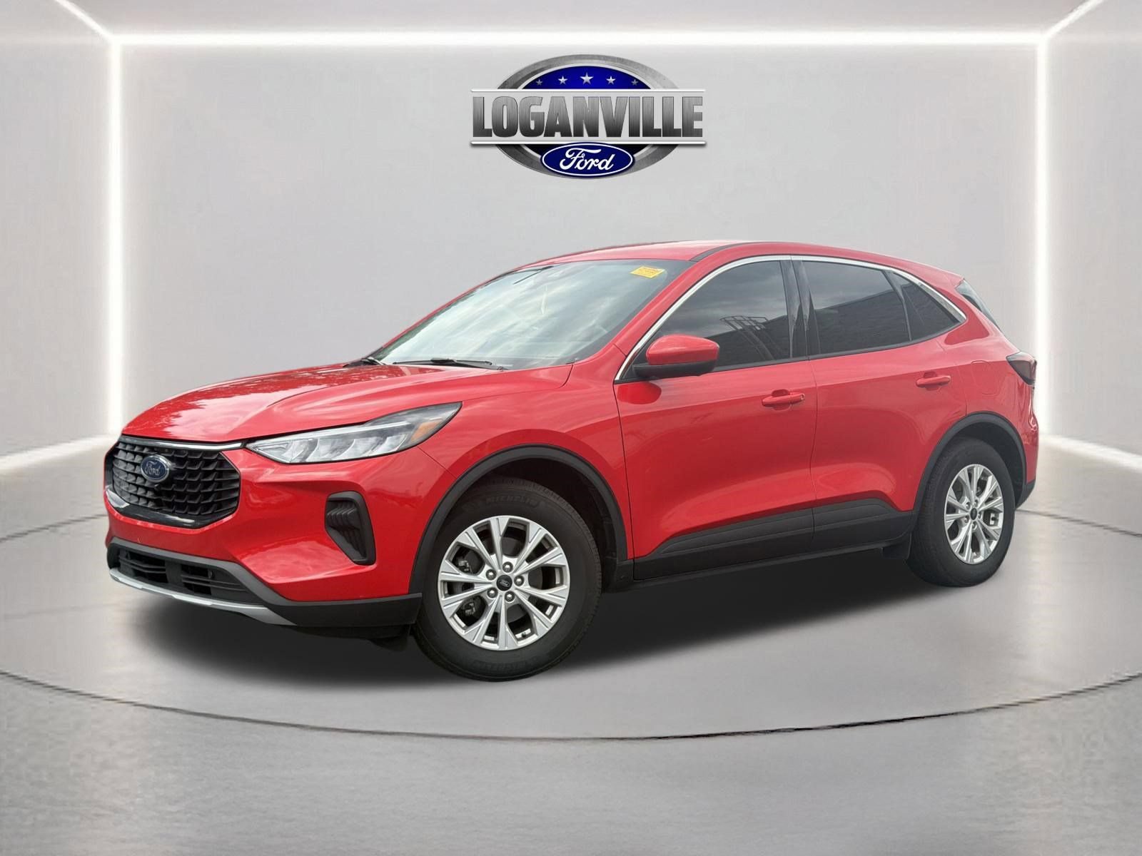 Certified 2024 Ford Escape Active w/ Tech Pack #2 FWD image 1
