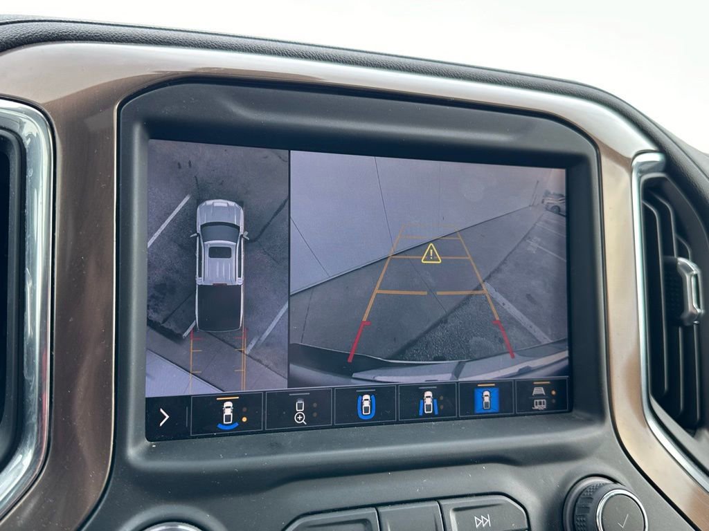 Used 2022 Chevrolet Silverado 1500 High Country w/ Technology Package image 38