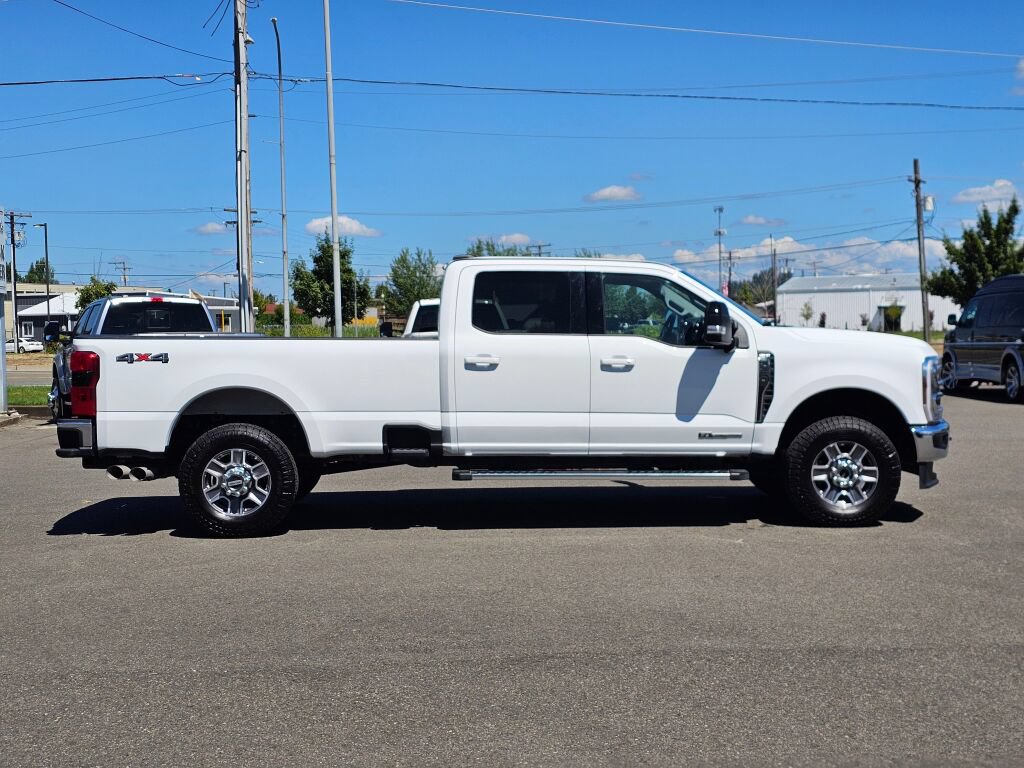 Certified 2025 Ford F350 Lariat AWD/4WD image 7