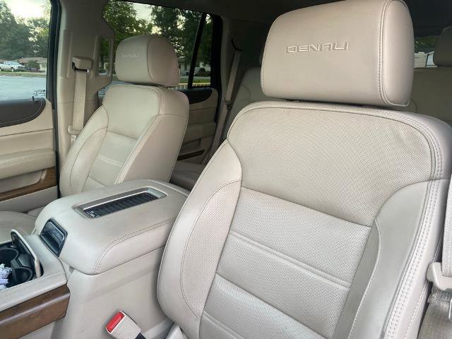 Used 2020 GMC Yukon Denali w/ Open Road Package image 11