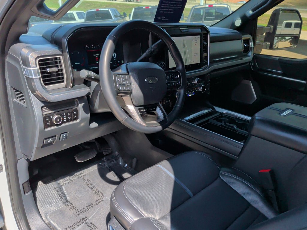 Certified 2025 Ford F250 Platinum AWD/4WD image 21