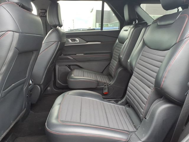 Certified 2025 Ford Explorer ST-Line AWD/4WD image 13