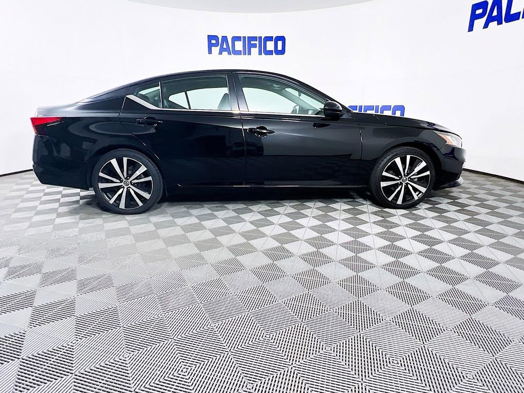 Used 2022 Nissan Altima 2.5 SR image 3