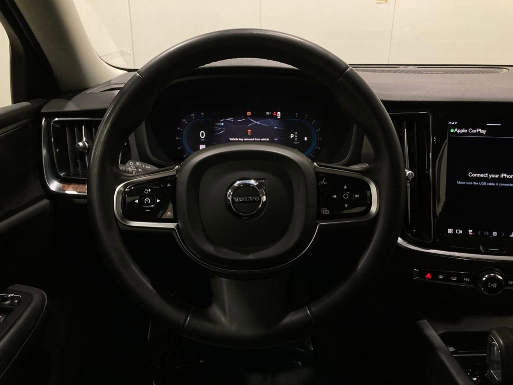 Used 2024 Volvo S60 B5 Plus image 18