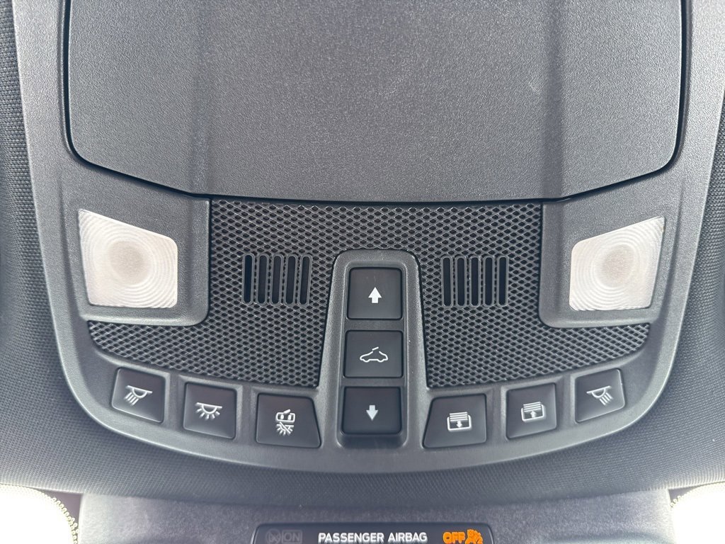 Certified 2023 Ford Expedition Platinum image 21