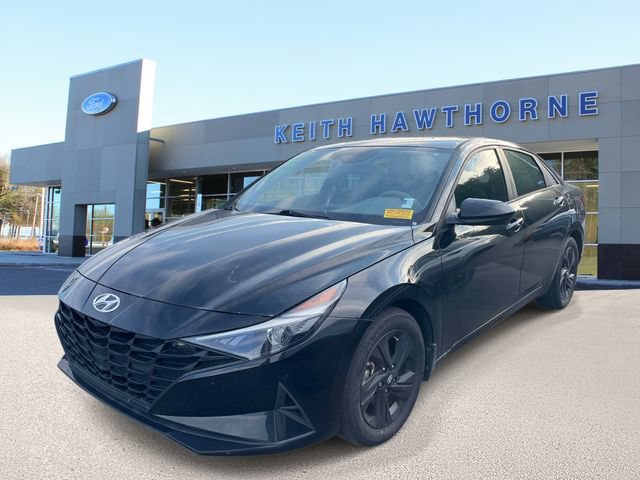 Used 2022 Hyundai Elantra Blue FWD image 3