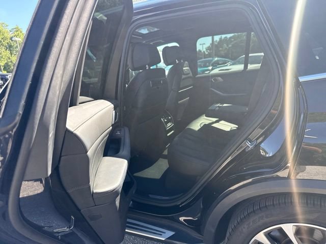 Used 2025 BMW X5 xDrive50e AWD/4WD image 15
