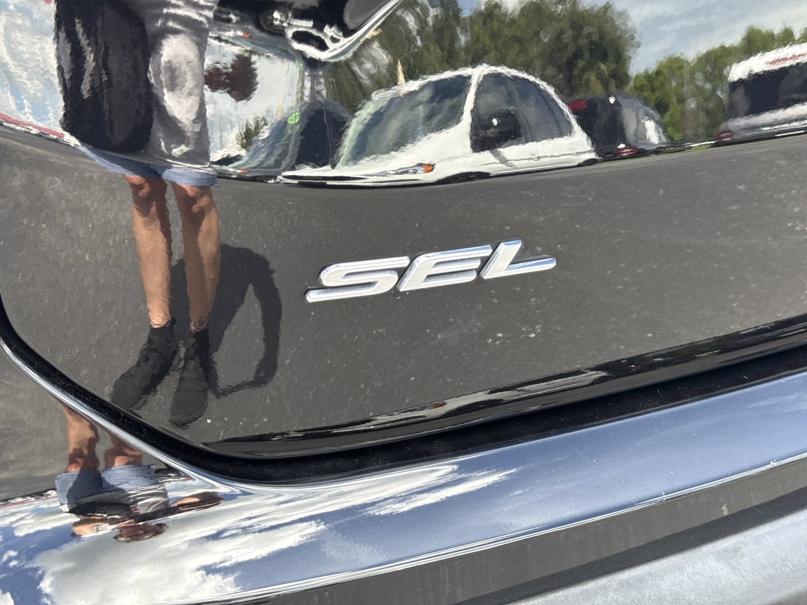 Certified 2022 Ford Edge SEL w/ Sport Appearance Package AWD/4WD image 13