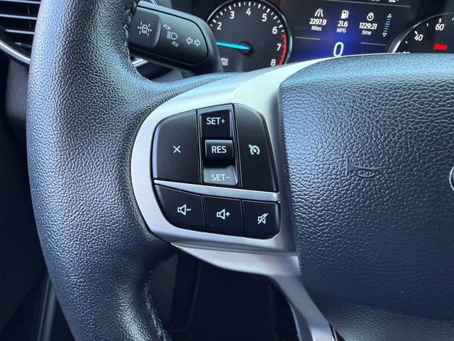 Certified 2022 Ford Explorer XLT w/ Equipment Group 202A image 15