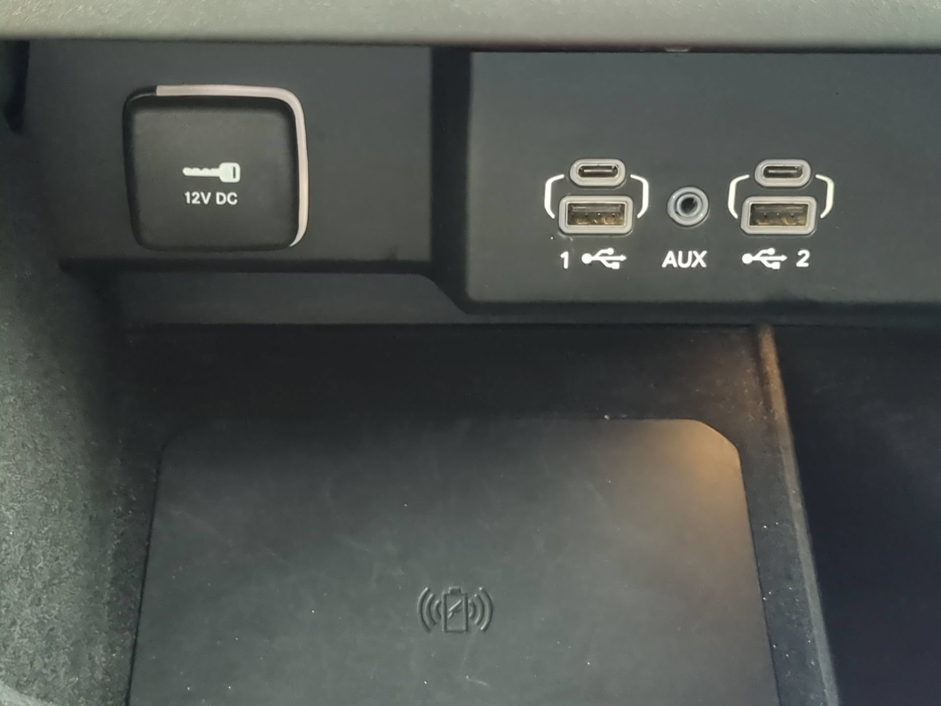 Used 2024 Jeep Wagoneer L Series II w/ Flexible Seating Group RWD image 62