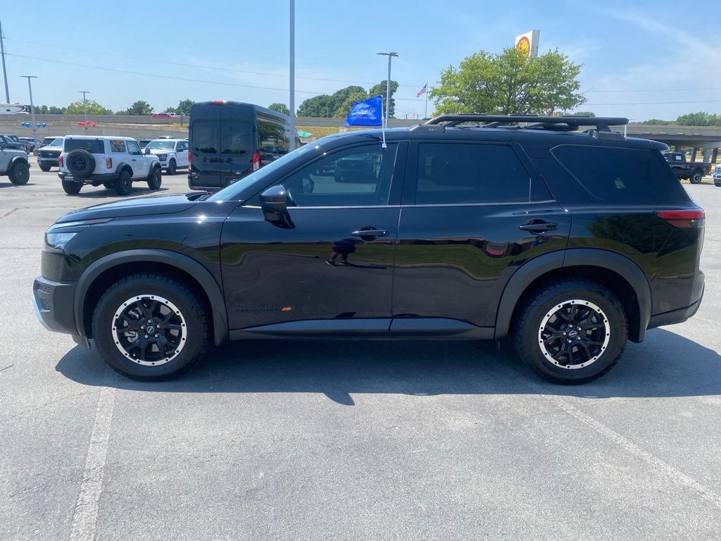 Used 2025 Nissan Pathfinder Rock Creek AWD/4WD image 4