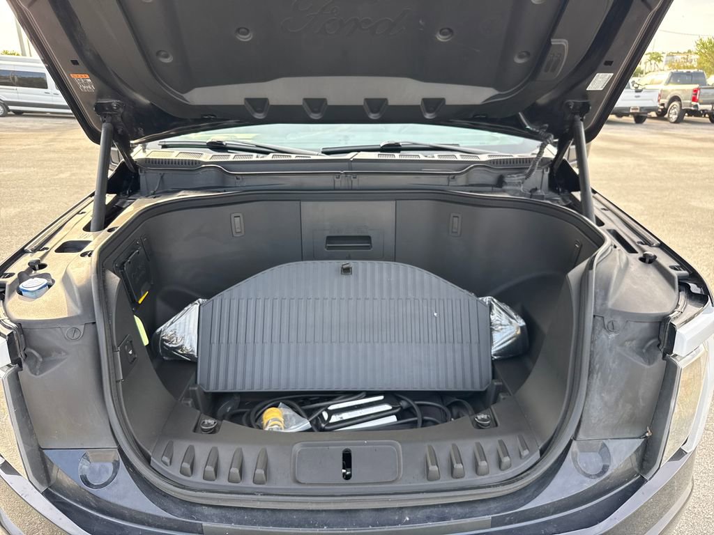 Certified 2023 Ford F150 Lightning Lariat w/ Equipment Group 511A High image 33