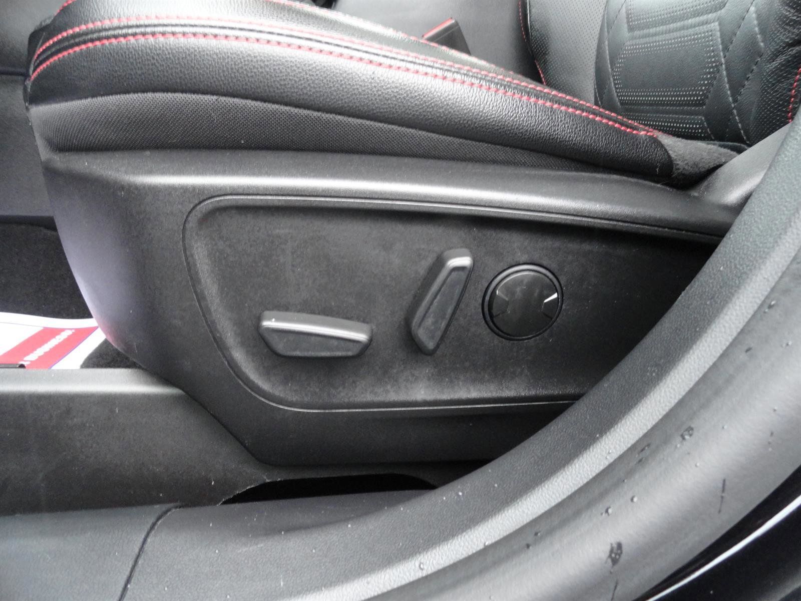 Certified 2023 Ford Escape ST-Line Elite w/ Premium Technology Package image 12