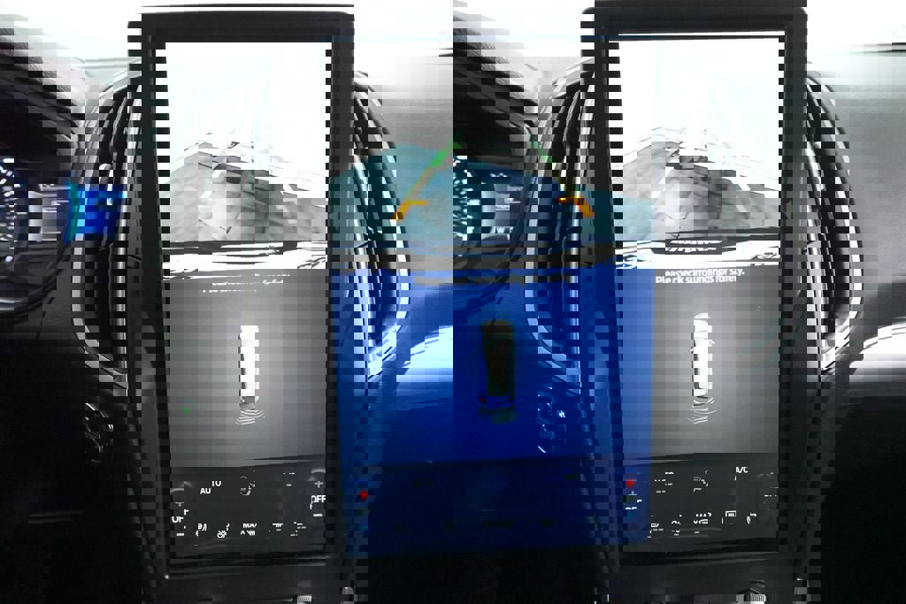 Certified 2022 Ford Edge SEL w/ Convenience Package AWD/4WD image 19