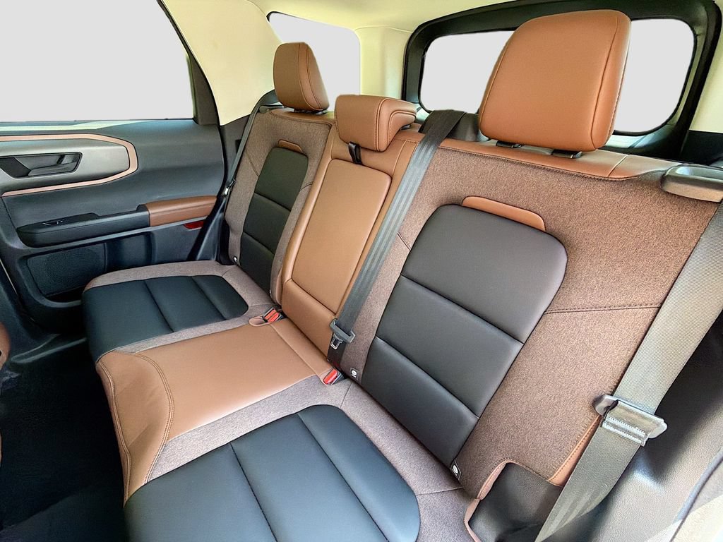Certified 2025 Ford Bronco Sport Outer Banks w/ Outer Banks Tech Package+ AWD/4WD image 27