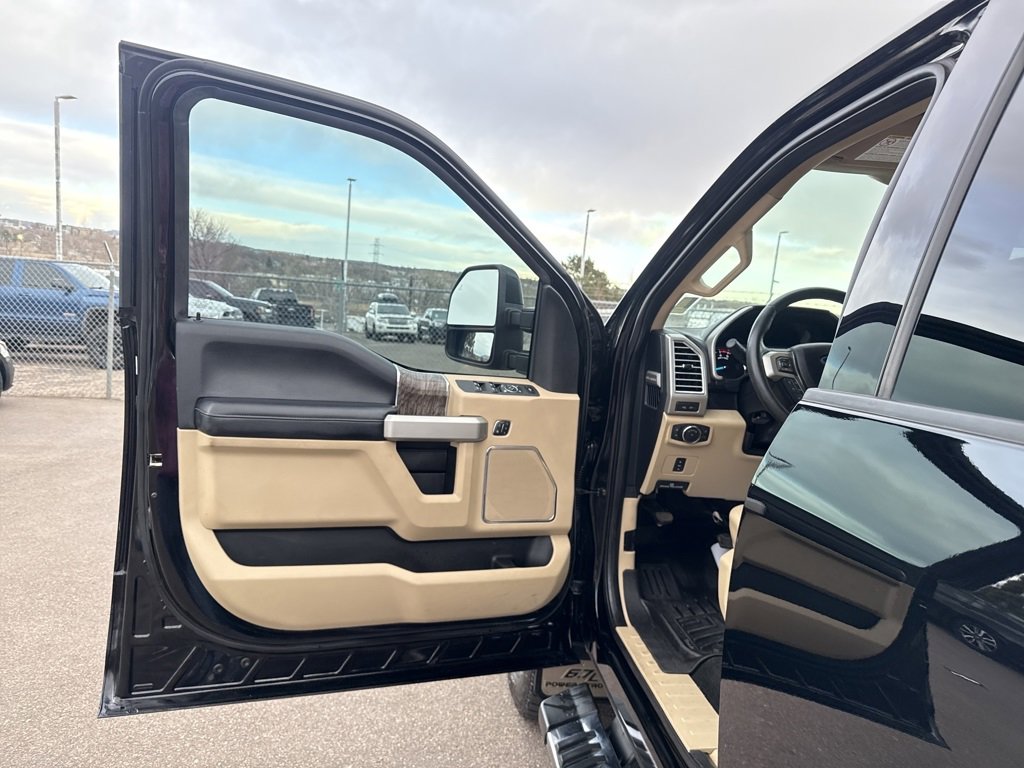 Certified 2017 Ford F250 Lariat w/ Lariat Value Package image 9