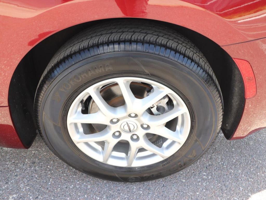 Used 2023 Chrysler Voyager LX FWD image 23