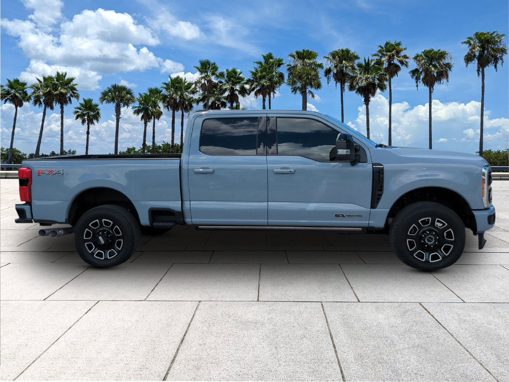 Certified 2025 Ford F250 Platinum w/ FX4 Off-Road Package AWD/4WD image 8