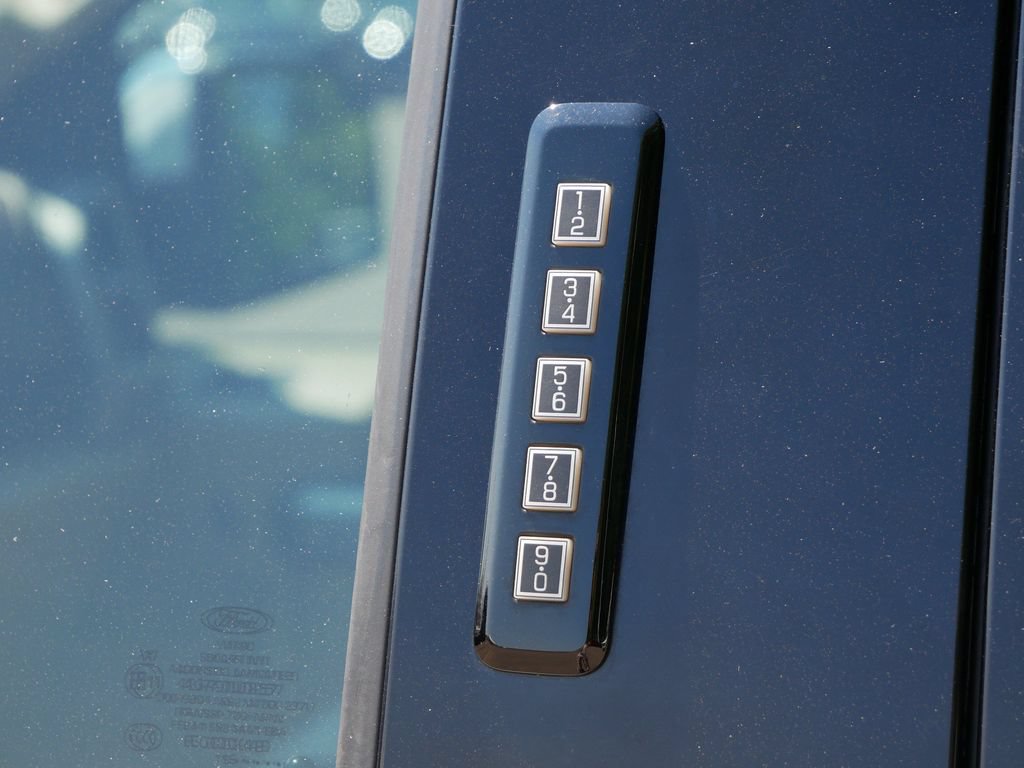 Certified 2019 Ford F150 Lariat AWD/4WD image 13