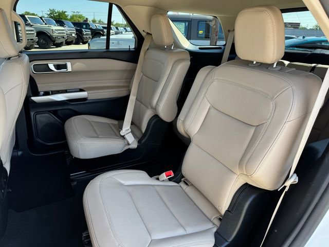 Certified 2023 Ford Explorer XLT w/ Equipment Group 202A AWD/4WD image 16