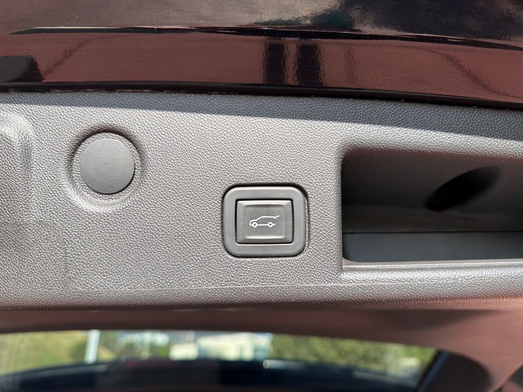 Used 2024 Chevrolet Equinox LT image 24