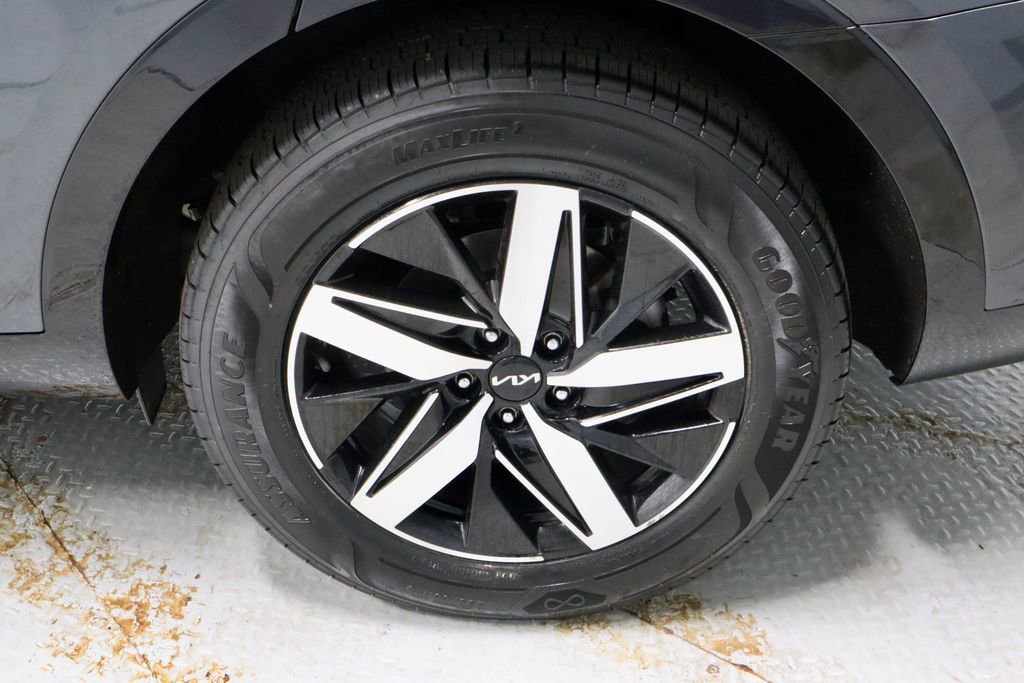 Used 2023 Kia Sorento S w/ Panoramic Sunroof Package FWD image 20