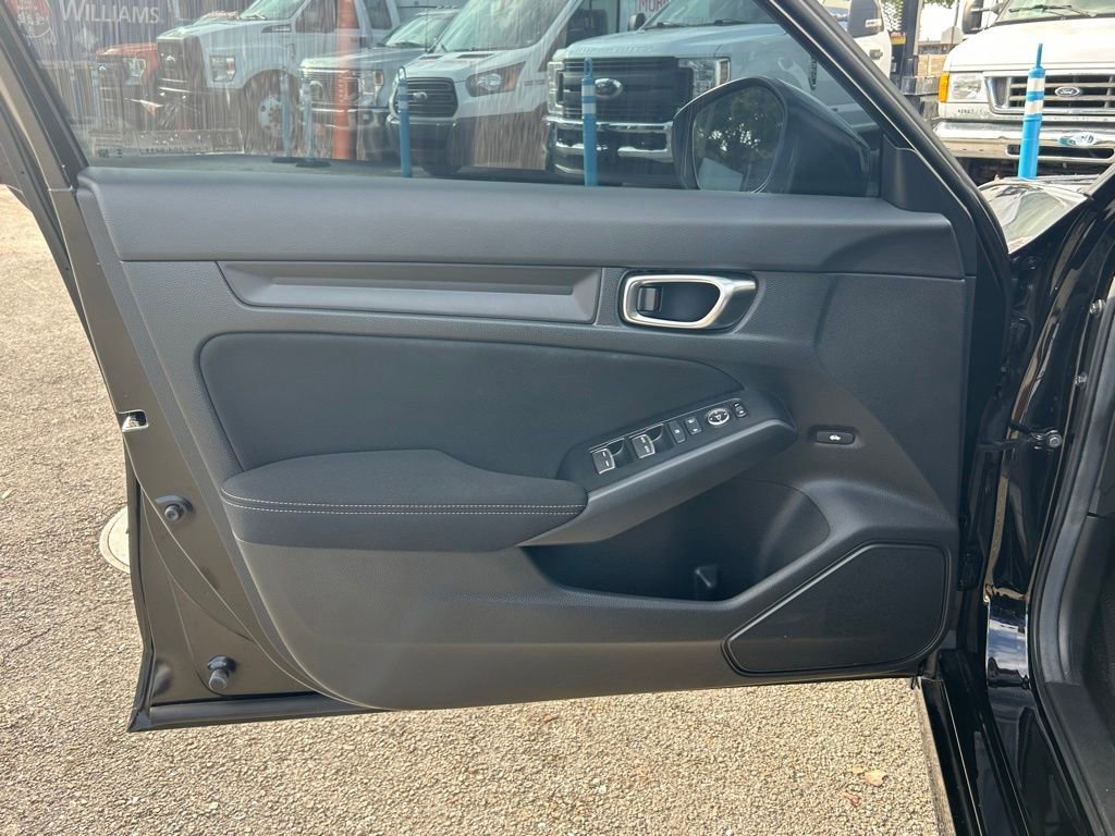 Used 2025 Honda Civic LX image 32