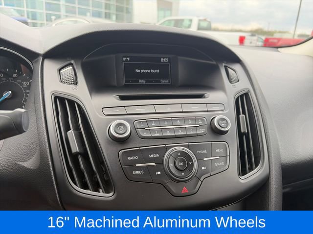 Certified 2017 Ford Focus SE FWD image 19