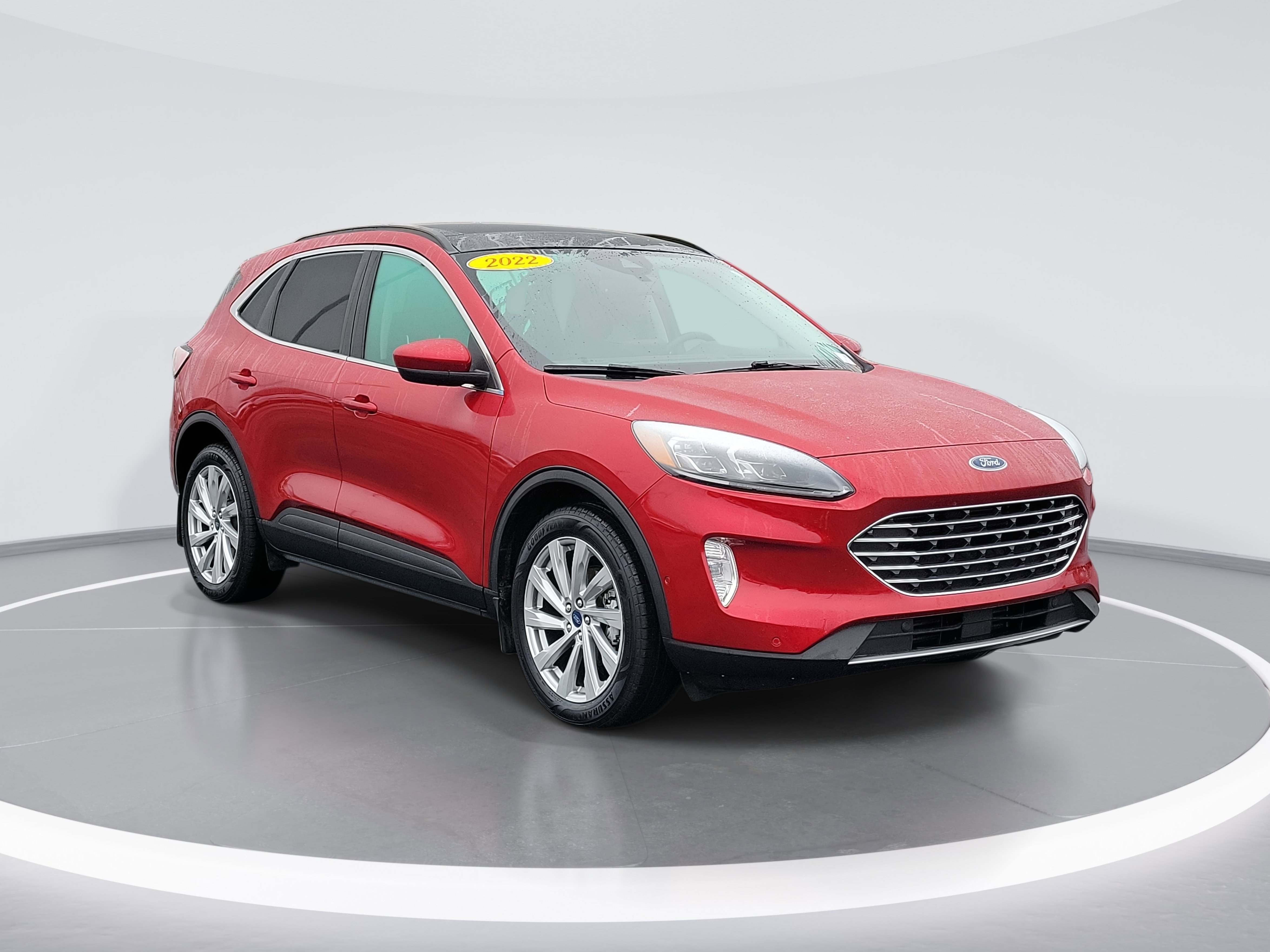 Certified 2022 Ford Escape Titanium w/ Titanium Elite Package image 2