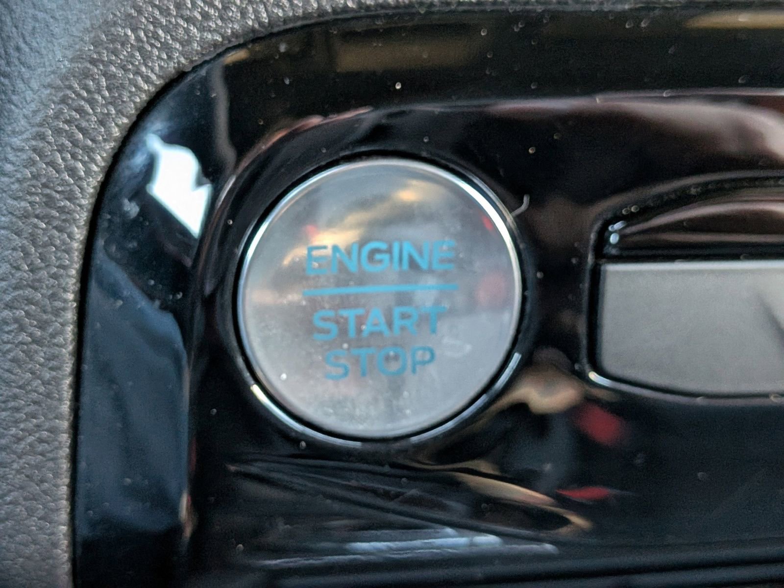 Certified 2023 Ford Escape ST-Line w/ Tech Pack #1 image 33