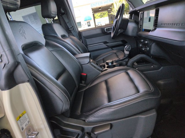 Certified 2025 Ford Bronco Big Bend w/ Black Diamond Package AWD/4WD image 34