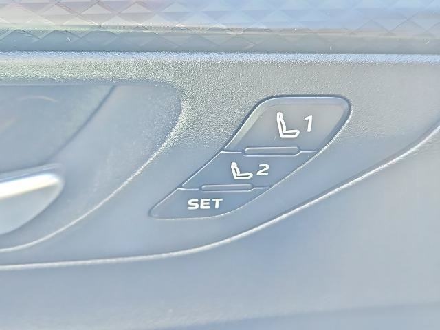 Used 2024 Toyota Grand Highlander AWD Hybrid image 14