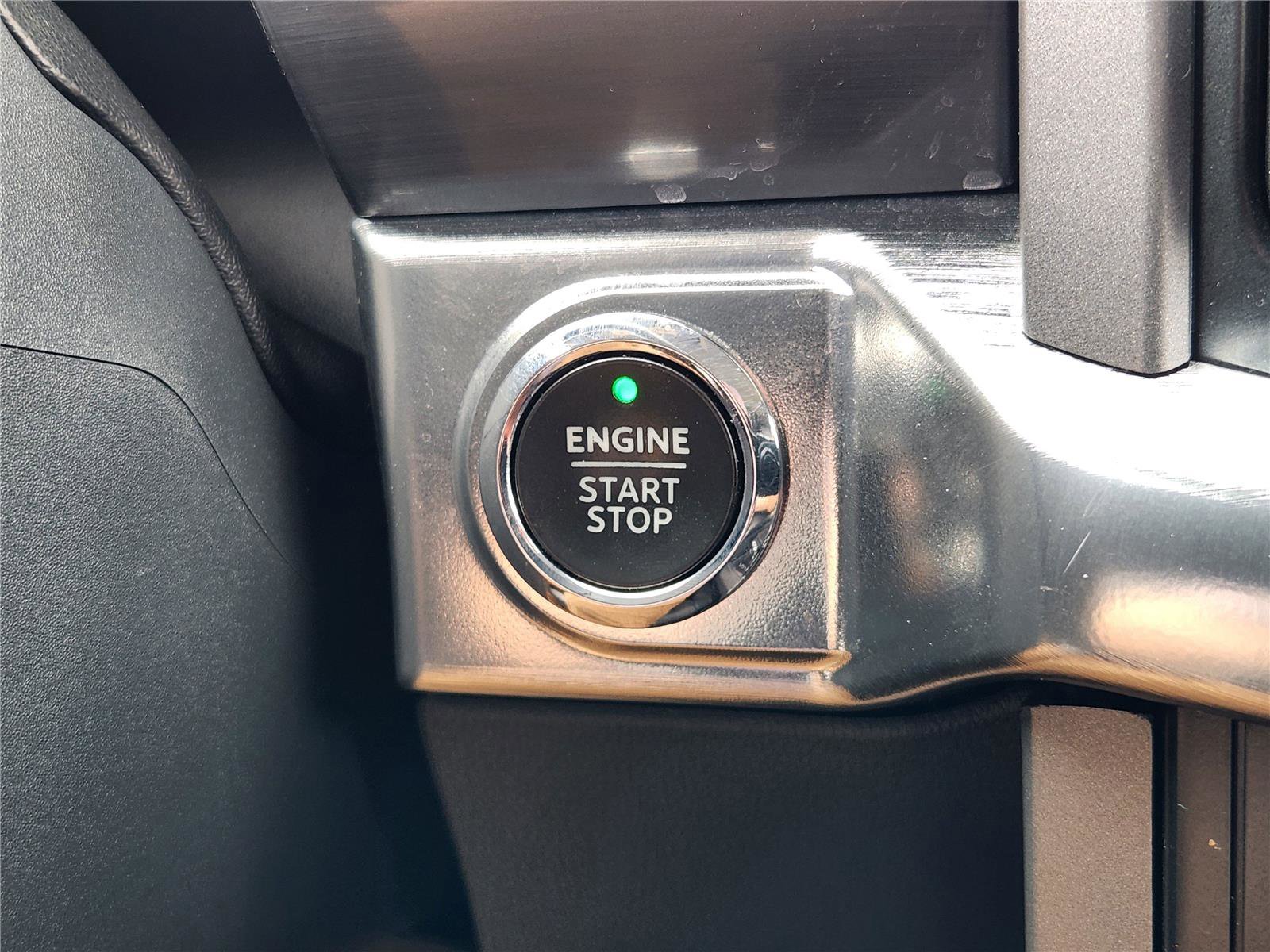 Certified 2022 Ford F150 Lariat w/ Equipment Group 502A High image 30