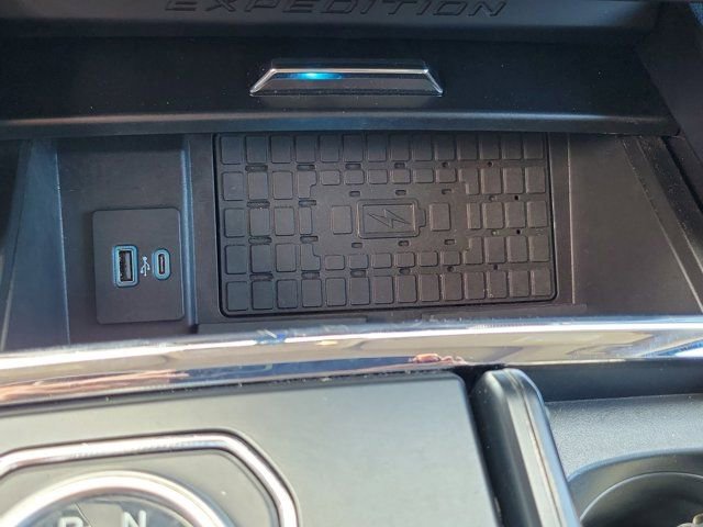Certified 2023 Ford Expedition XLT RWD image 28