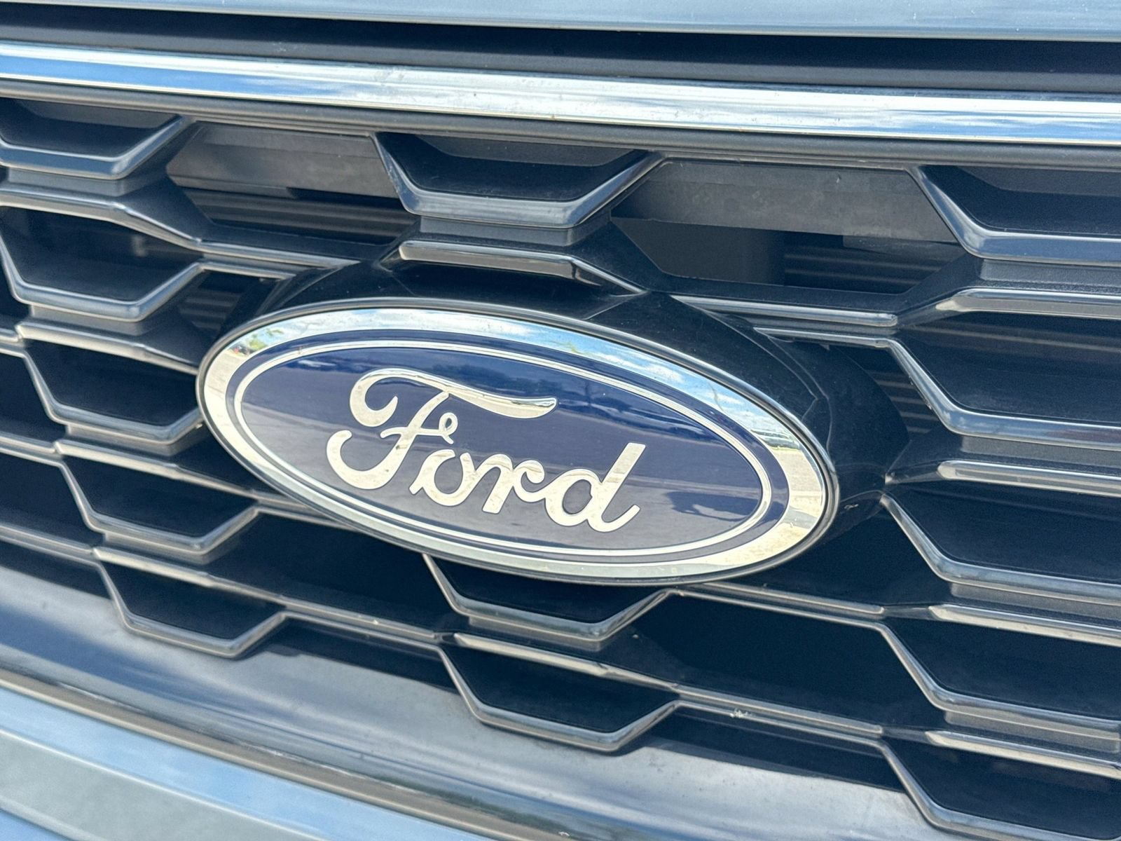 Certified 2024 Ford Escape ST-Line w/ Tech Pack #1 AWD/4WD image 15