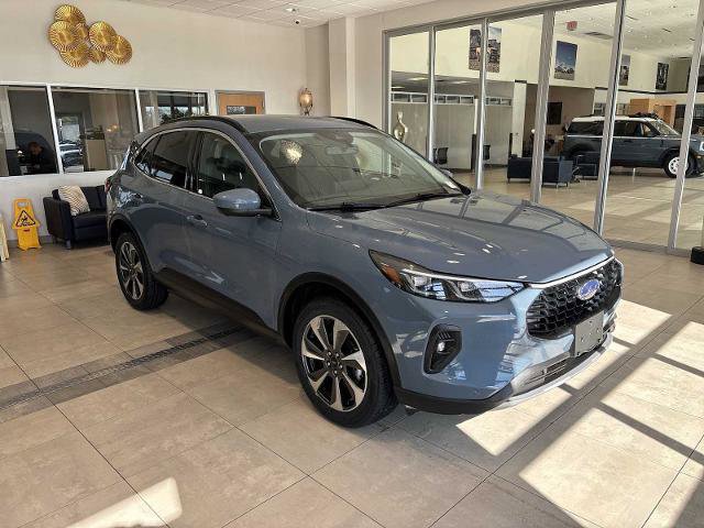 Certified 2024 Ford Escape Platinum AWD/4WD image 7