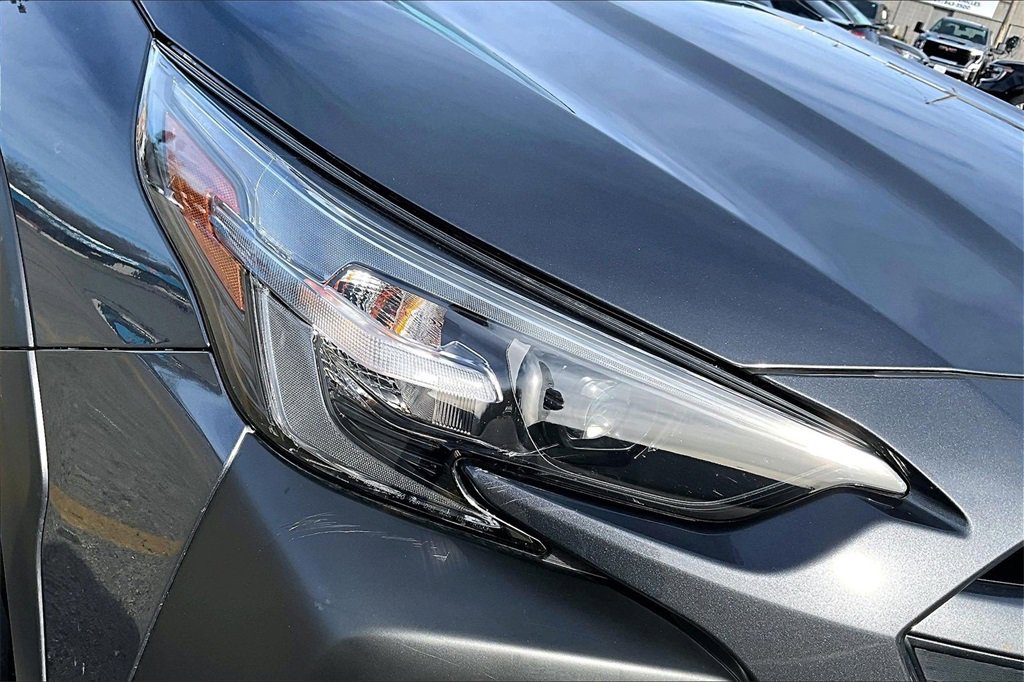 Used 2025 Subaru Outback Premium w/ Popular Package #1A image 29