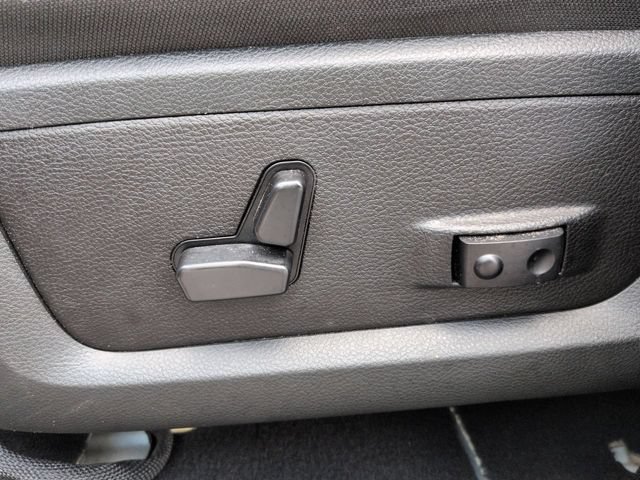 Used 2024 RAM 3500 Big Horn AWD/4WD image 20