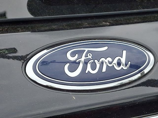 Certified 2022 Ford Explorer XLT w/ Equipment Group 202A image 28