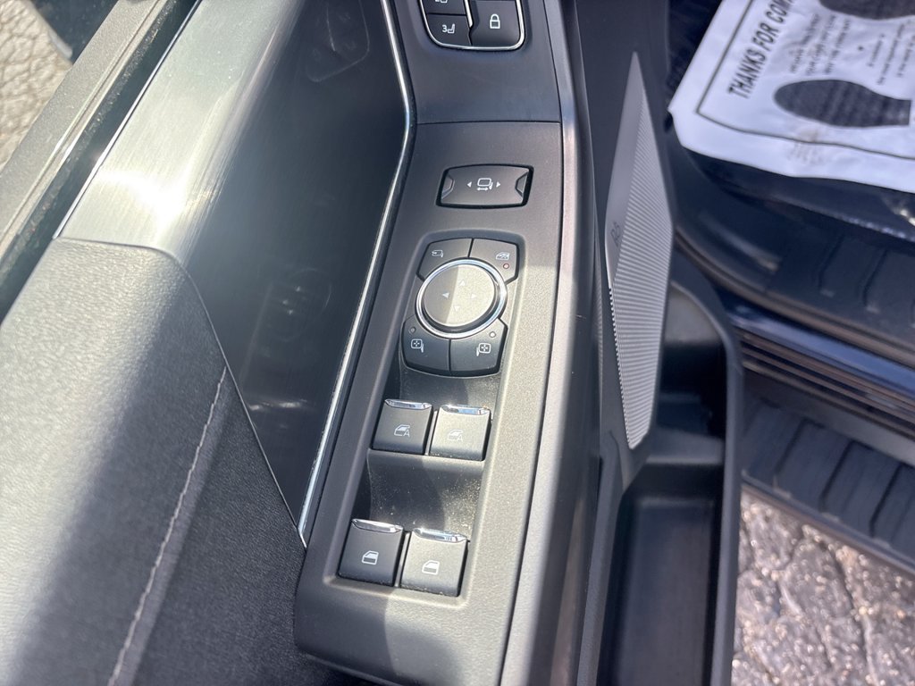 Certified 2025 Ford F150 Lariat AWD/4WD image 28