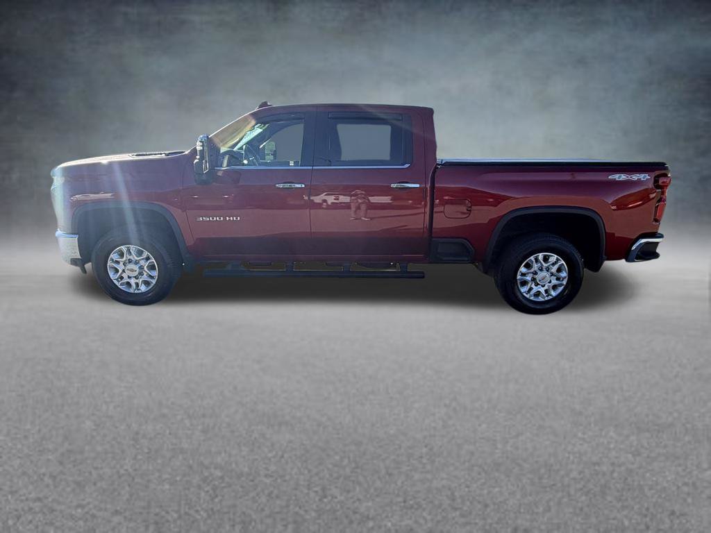 Used 2022 Chevrolet Silverado 3500 LTZ w/ LTZ Plus Package AWD/4WD image 2