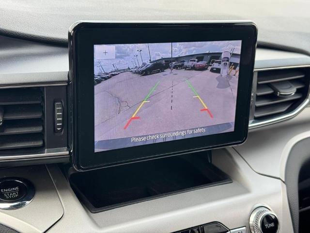 Certified 2022 Ford Explorer XLT w/ Equipment Group 202A AWD/4WD image 24