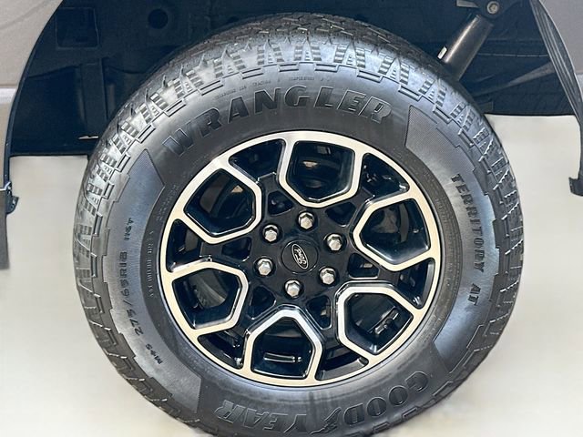 Certified 2022 Ford F150 XLT w/ Equipment Group 302A High image 8