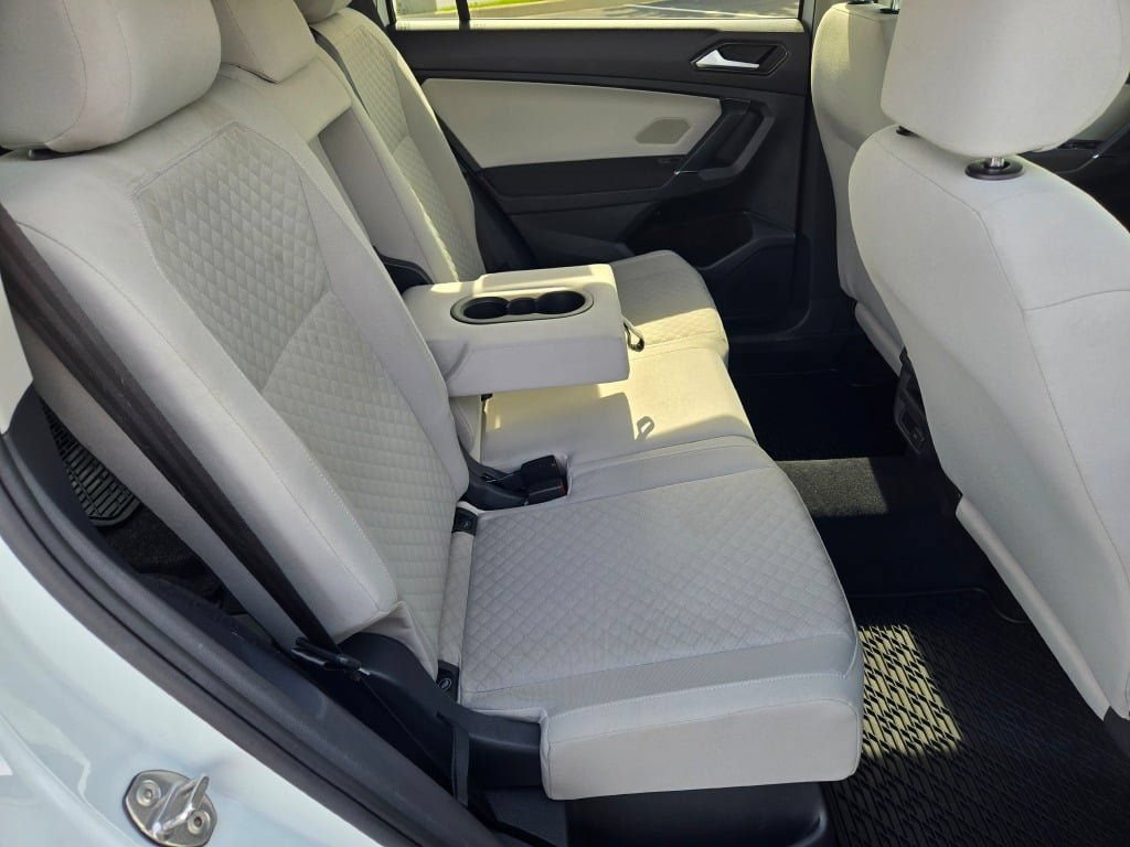 Used 2018 Volkswagen Tiguan S AWD/4WD image 10