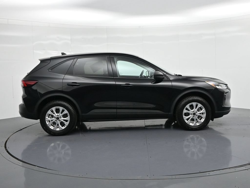 Certified 2025 Ford Escape Active w/ Cold Weather Package AWD/4WD image 5