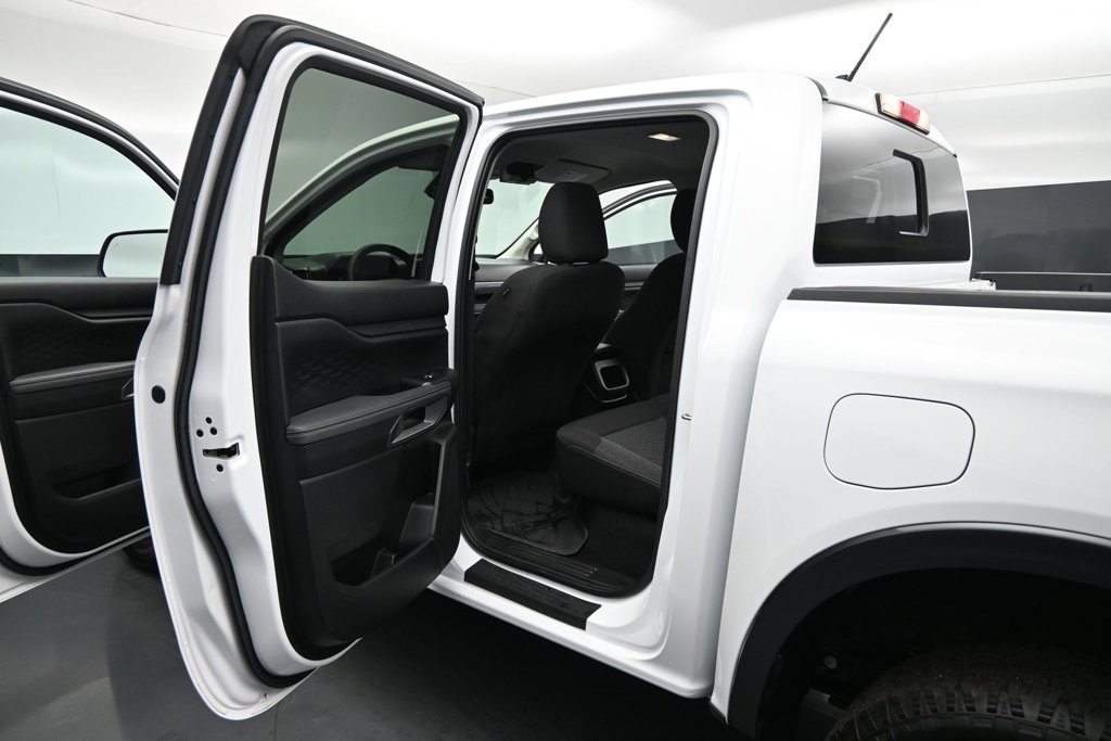 Certified 2024 Ford Ranger XLT w/ Trailer Tow Package RWD image 16