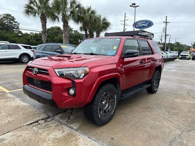 Used 2020 Toyota 4Runner Venture w/ Moonroof Package AWD/4WD image 3